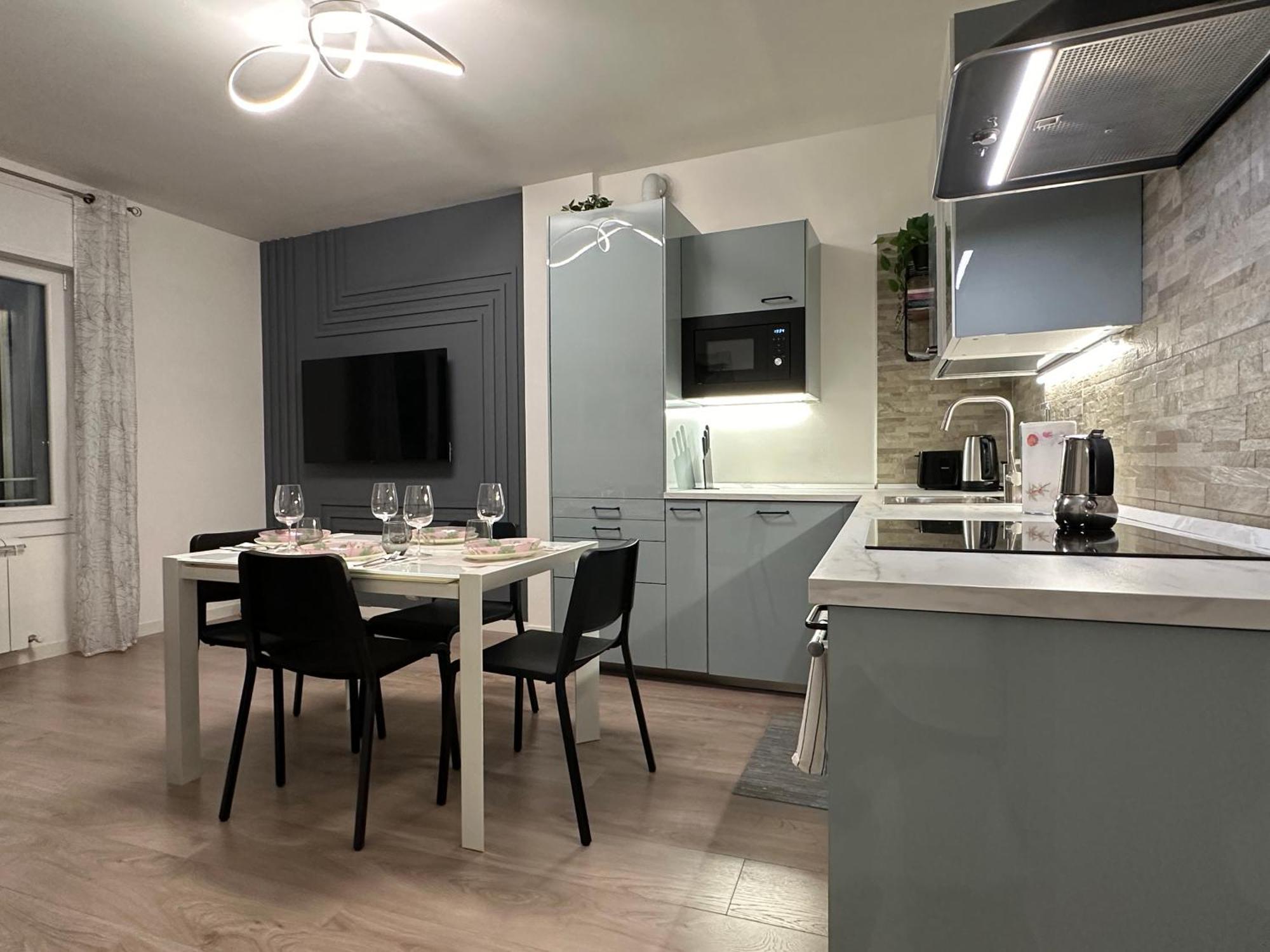 Venezia-mestre Design Bros#1 *